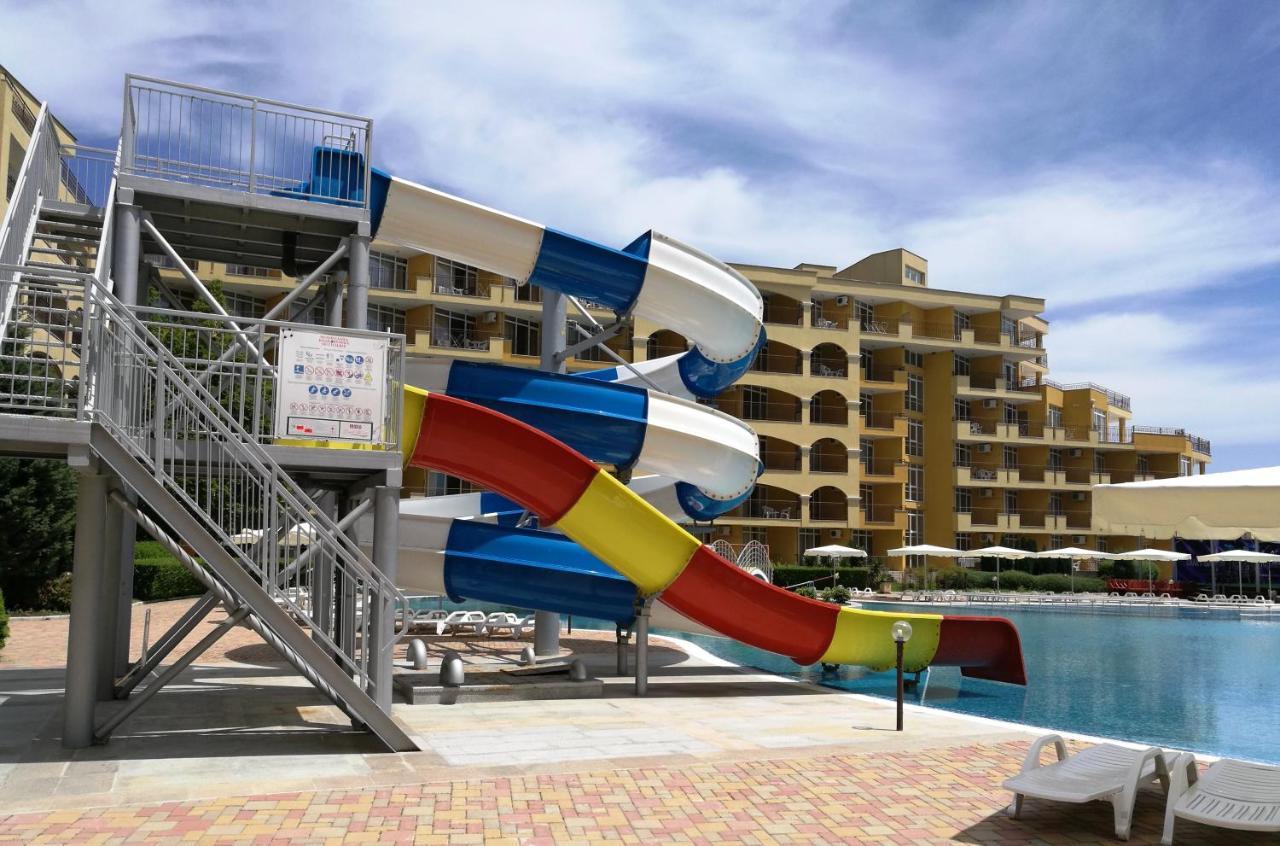 Akb Apartment Sea View Aheloy Ngoại thất bức ảnh