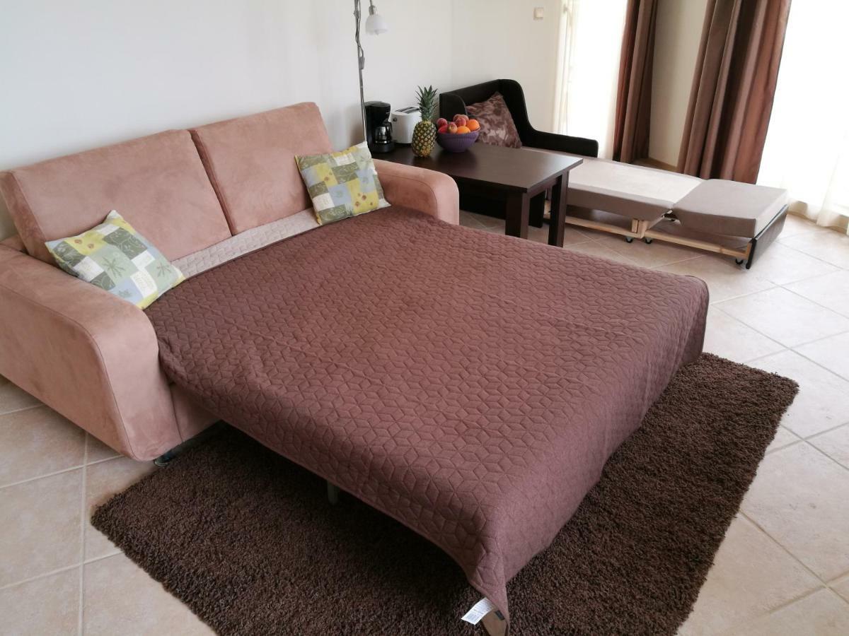 Akb Apartment Sea View Aheloy Ngoại thất bức ảnh