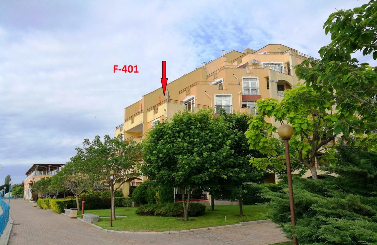 Akb Apartment Sea View Aheloy Ngoại thất bức ảnh